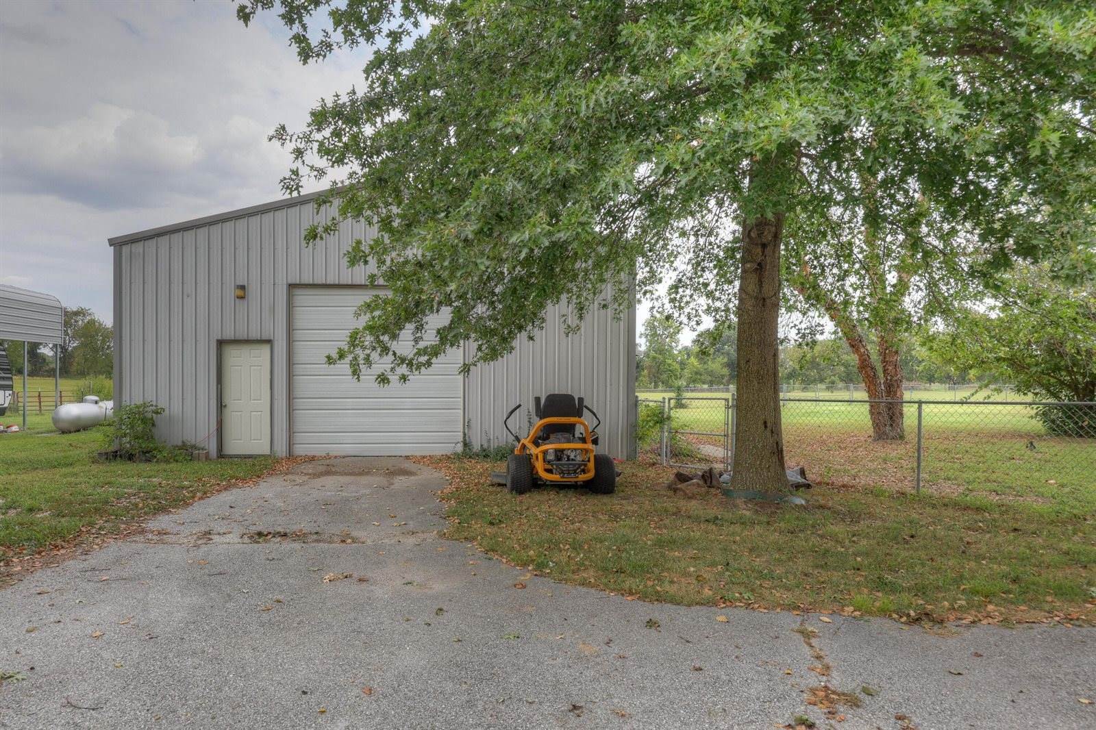 16756 Buckeye Lane, Diamond, MO 64840