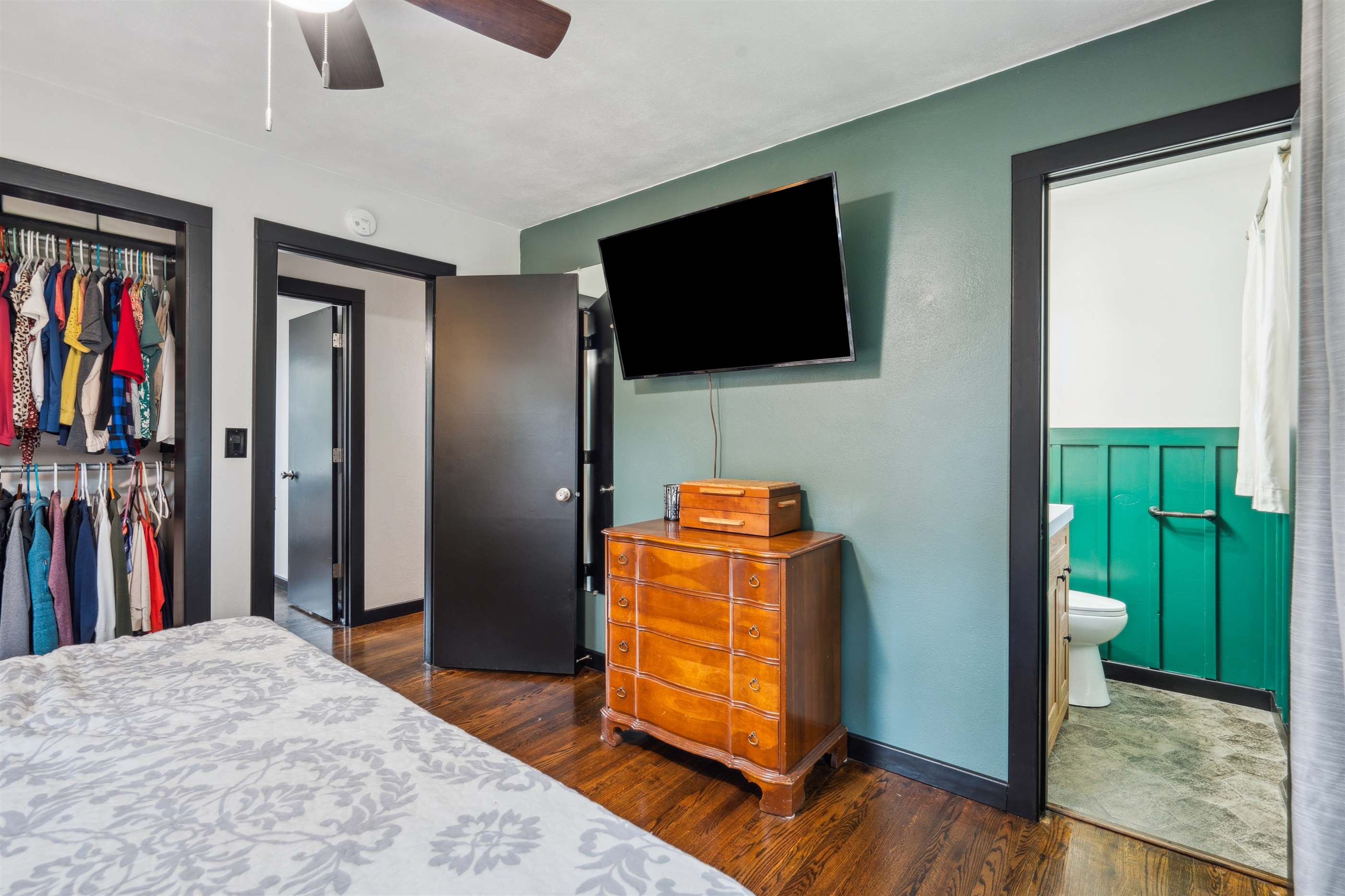 3549 Lynbrook Dr NE, Cedar Rapids, IA 52402