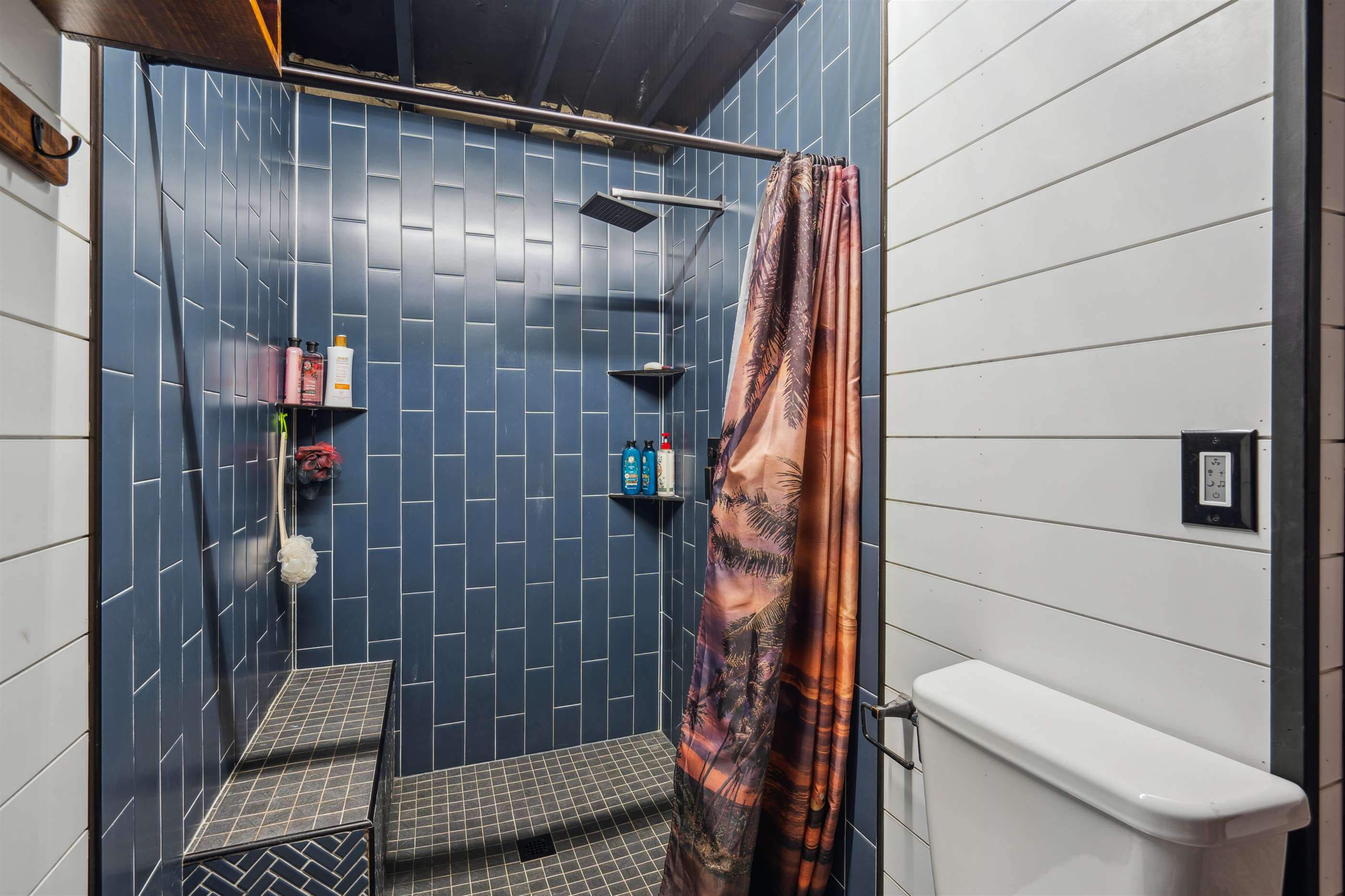 3549 Lynbrook Dr NE, Cedar Rapids, IA 52402