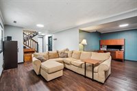 3549 Lynbrook Dr NE, Cedar Rapids, IA 52402