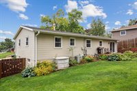 3549 Lynbrook Dr NE, Cedar Rapids, IA 52402