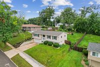 3549 Lynbrook Dr NE, Cedar Rapids, IA 52402