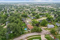 3549 Lynbrook Dr NE, Cedar Rapids, IA 52402