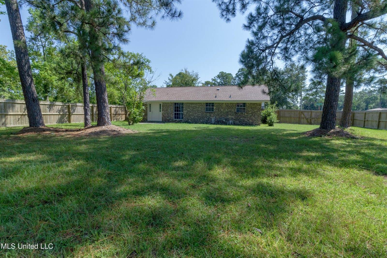 801 Hemlock Road, Gulfport, MS 39503