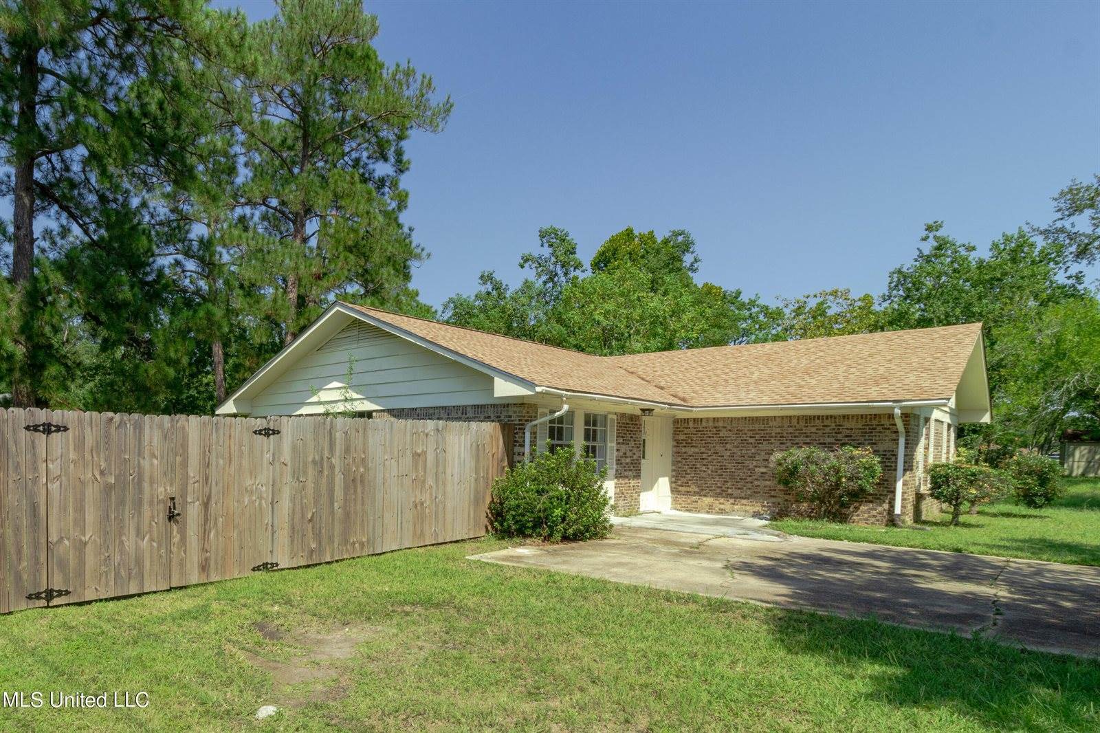 801 Hemlock Road, Gulfport, MS 39503