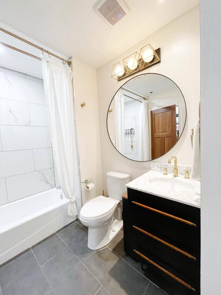 234 N Broadway #203, Milwaukee, WI 53202