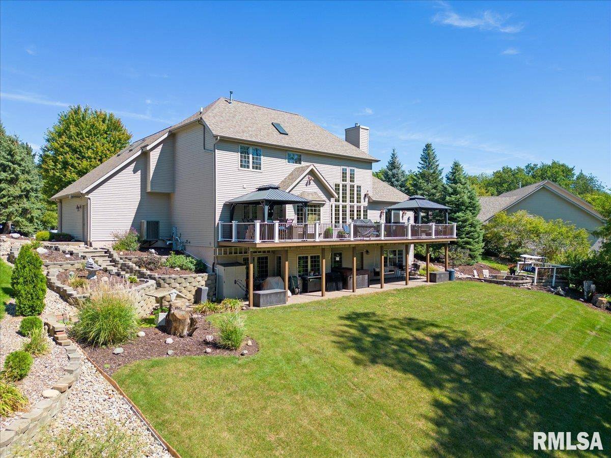 27023 Glynns Creek Court, Eldridge, IA 52748