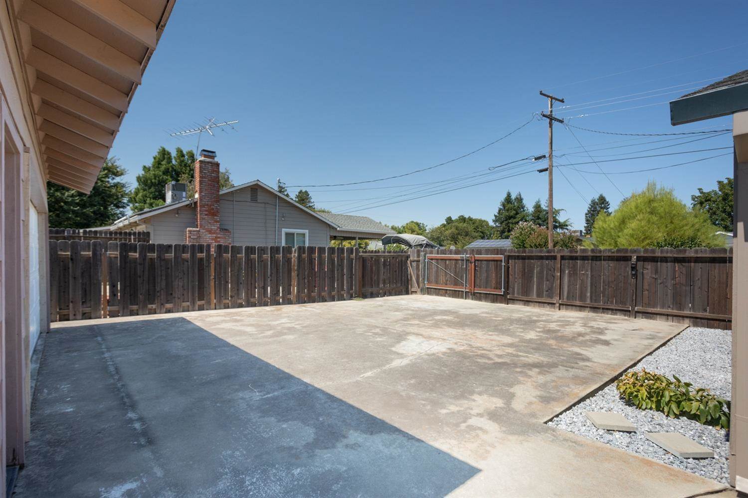 3950 Bradley Avenue, Yuba City, CA 95993