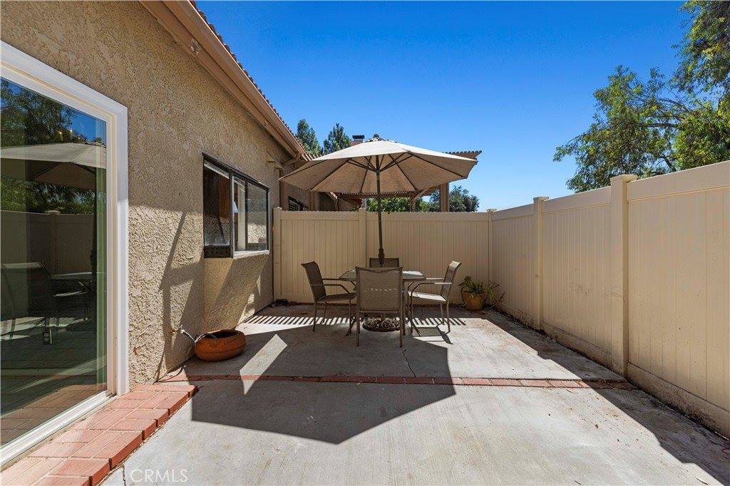 26317 Rainbow Glen Drive, Newhall, CA 91321