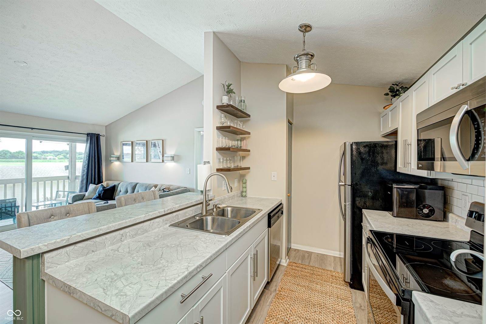 4391 Village Parkway Circle West, Indianapolis, IN 46254