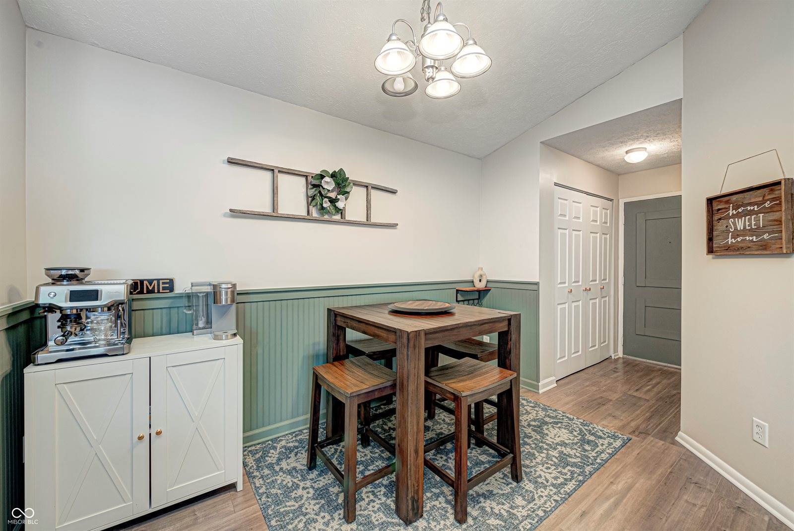 4391 Village Parkway Circle West, Indianapolis, IN 46254