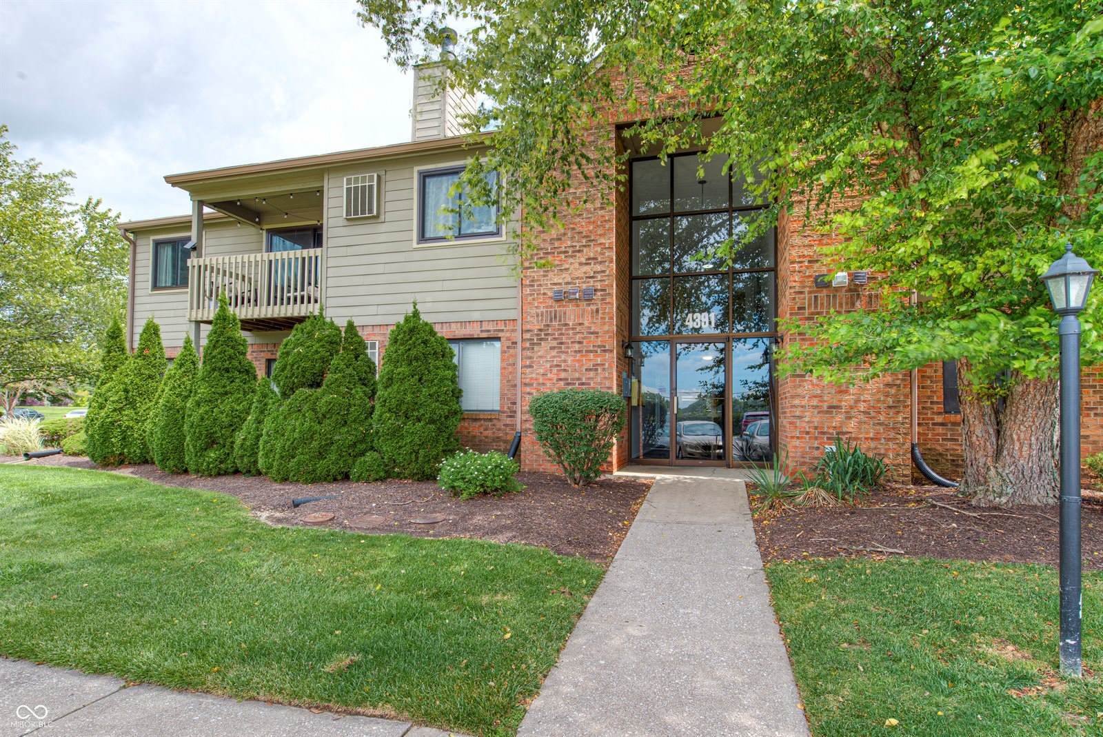 4391 Village Parkway Circle West, Indianapolis, IN 46254