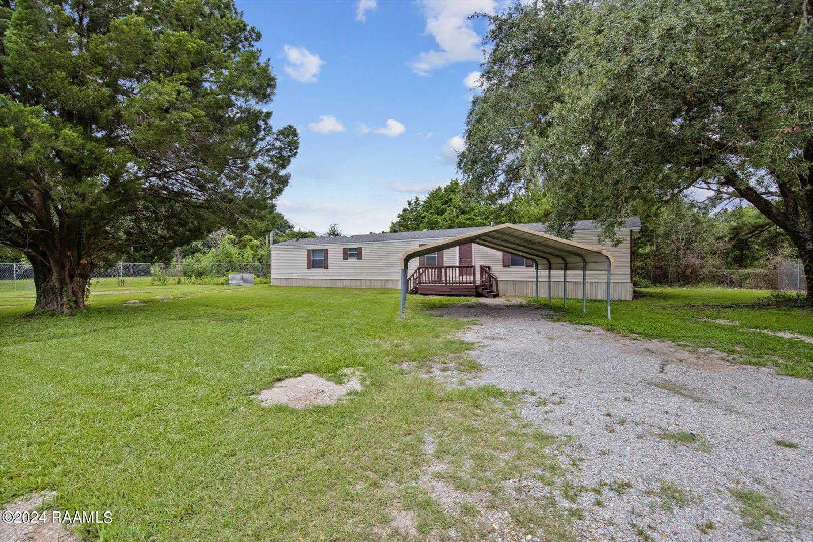 600g Garber, Broussard, LA 70518