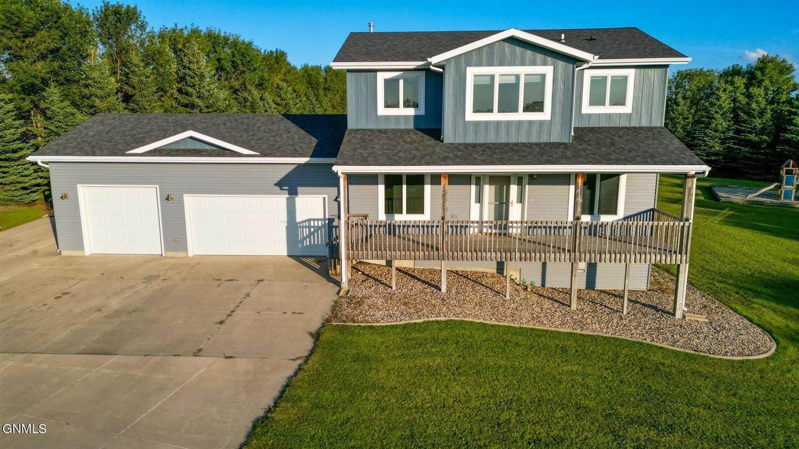 4001 Cedar Place Place, Bismarck, ND 58503