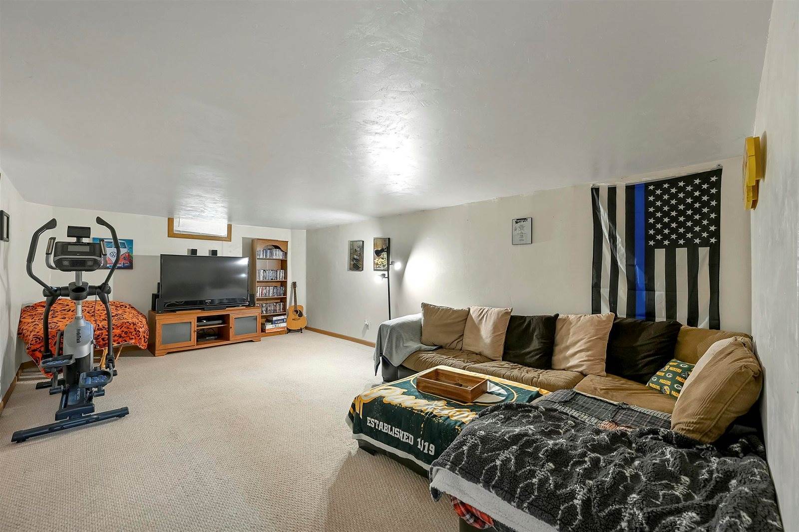 732 Suburban Drive, De Pere, WI 54115