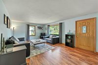 732 Suburban Drive, De Pere, WI 54115