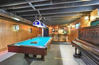 732 Suburban Drive, De Pere, WI 54115