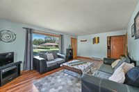 732 Suburban Drive, De Pere, WI 54115