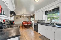 732 Suburban Drive, De Pere, WI 54115