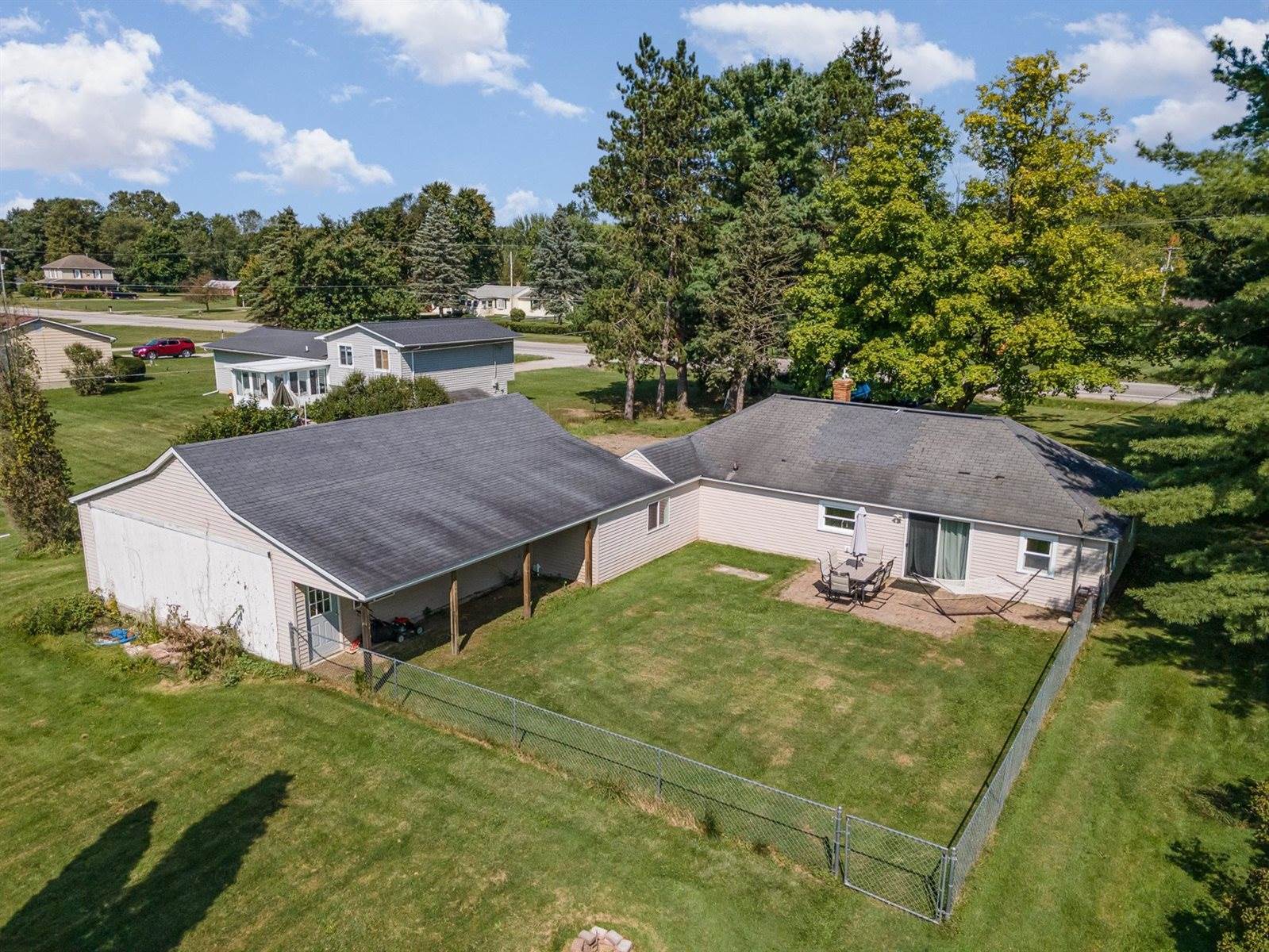 2381 W Dodge Road, Clio, MI 48420