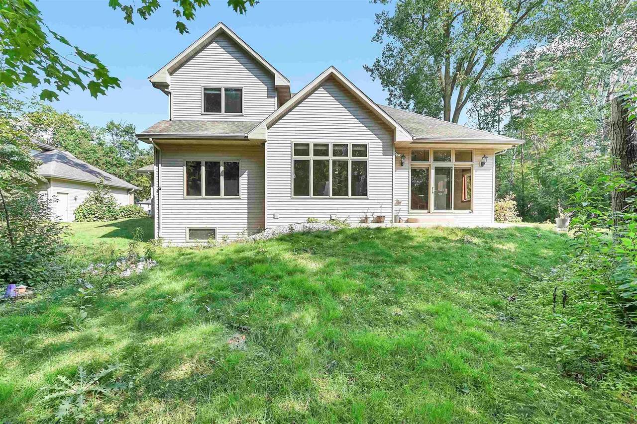 2829 Ogdan Woods Drive, Green Bay, WI 54313