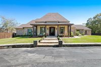 330 Le Violon Road, Lafayette, LA 70506