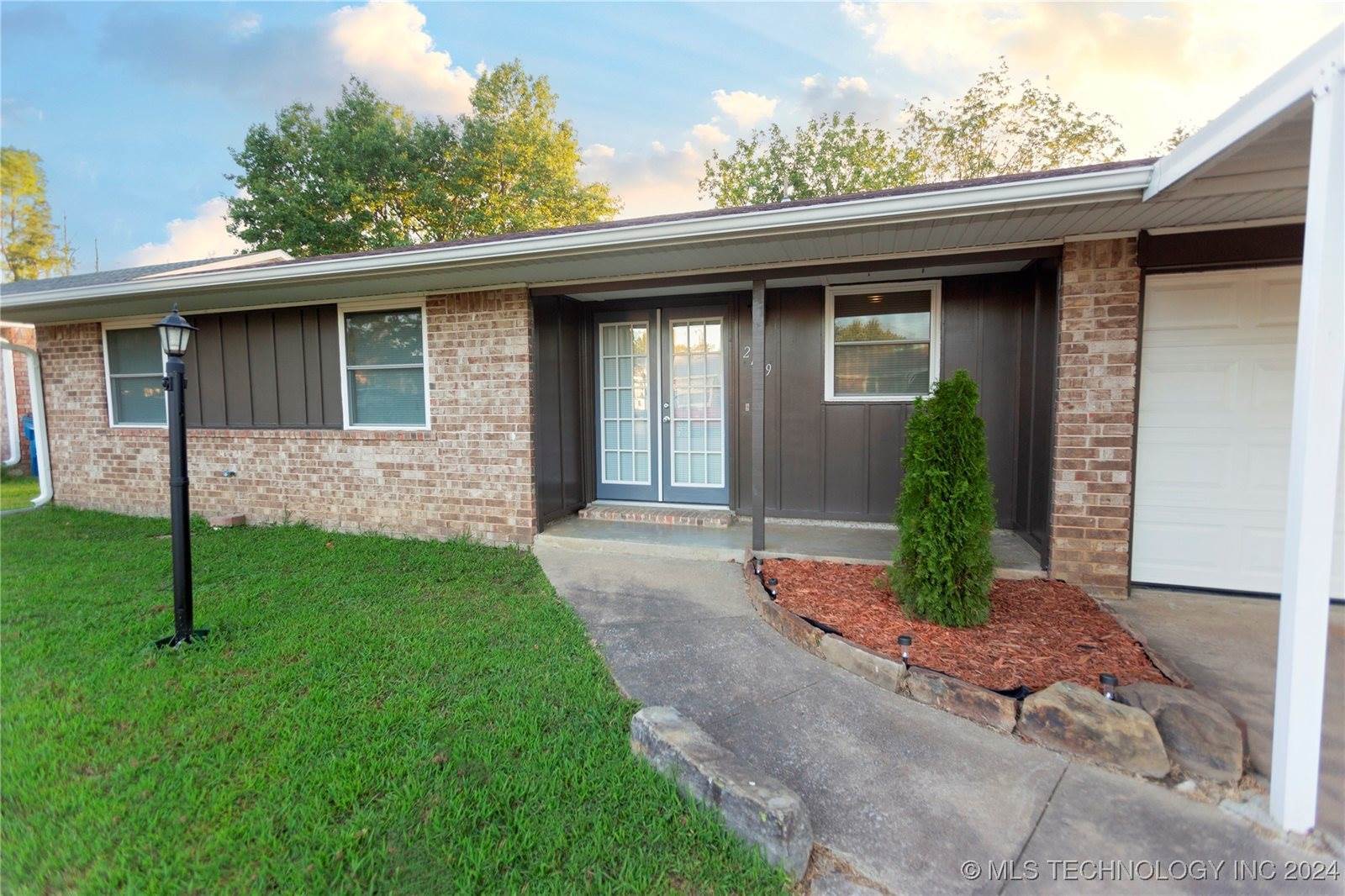 2119 North 11th Street, McAlester, OK 74501