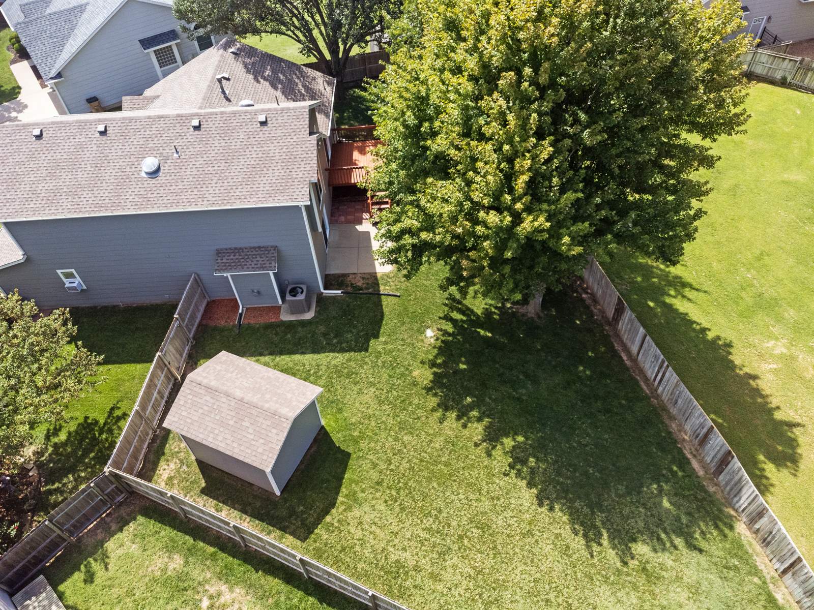 4419 North Westlake Ct, Bel Aire, KS 67220