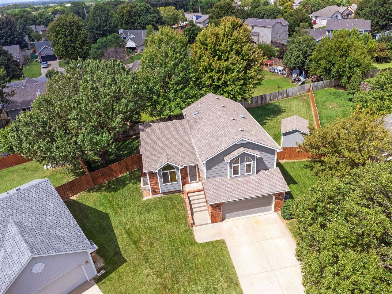 4419 North Westlake Ct, Bel Aire, KS 67220