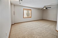 4419 North Westlake Ct, Bel Aire, KS 67220