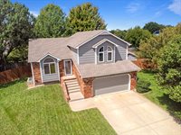 4419 North Westlake Ct, Bel Aire, KS 67220