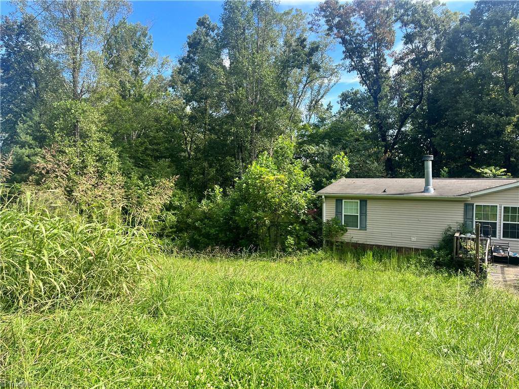 1046 Walsh Way, Sandy Ridge, NC 27046