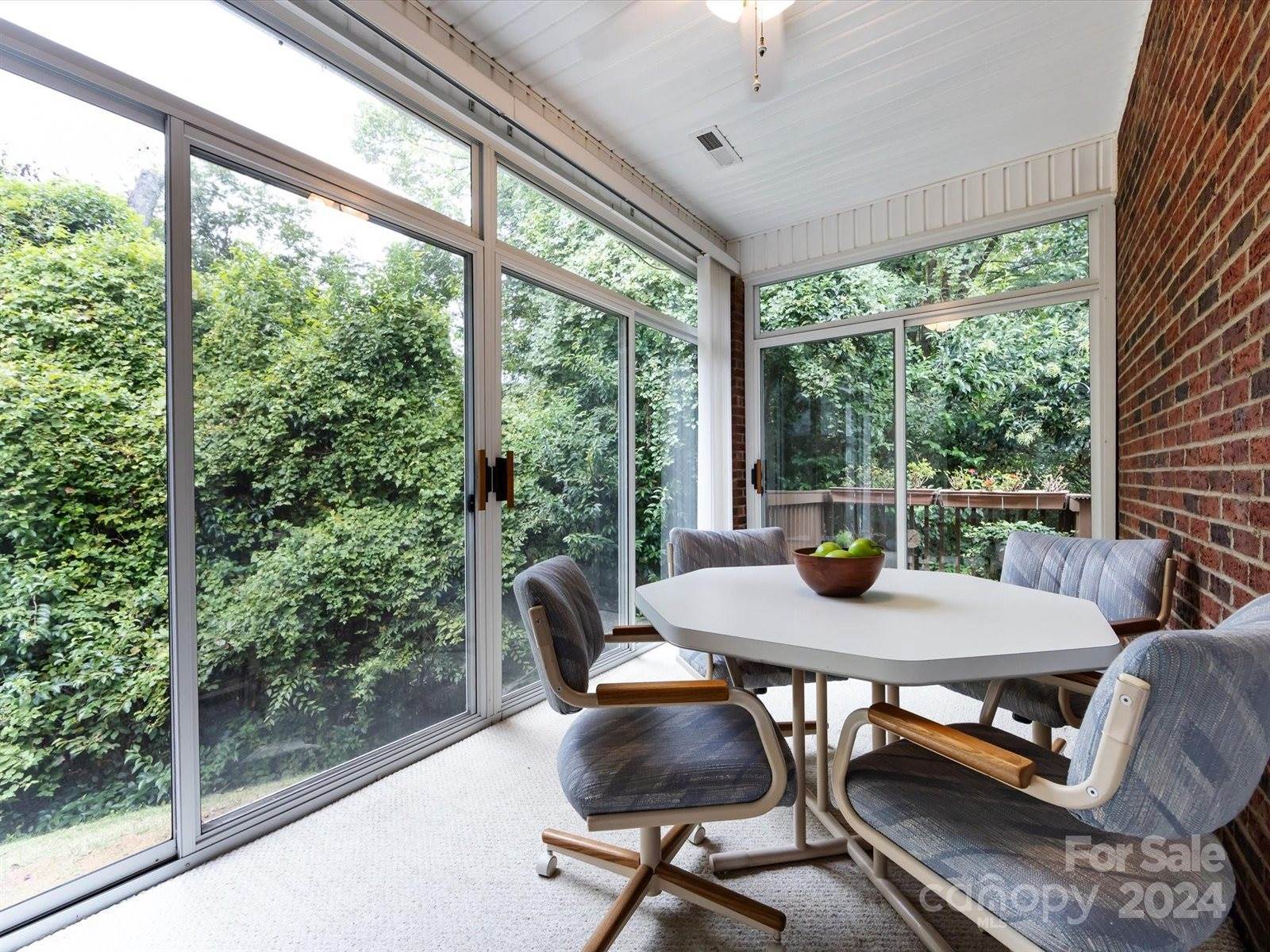 3754 Oak View Court, Matthews, NC 28105