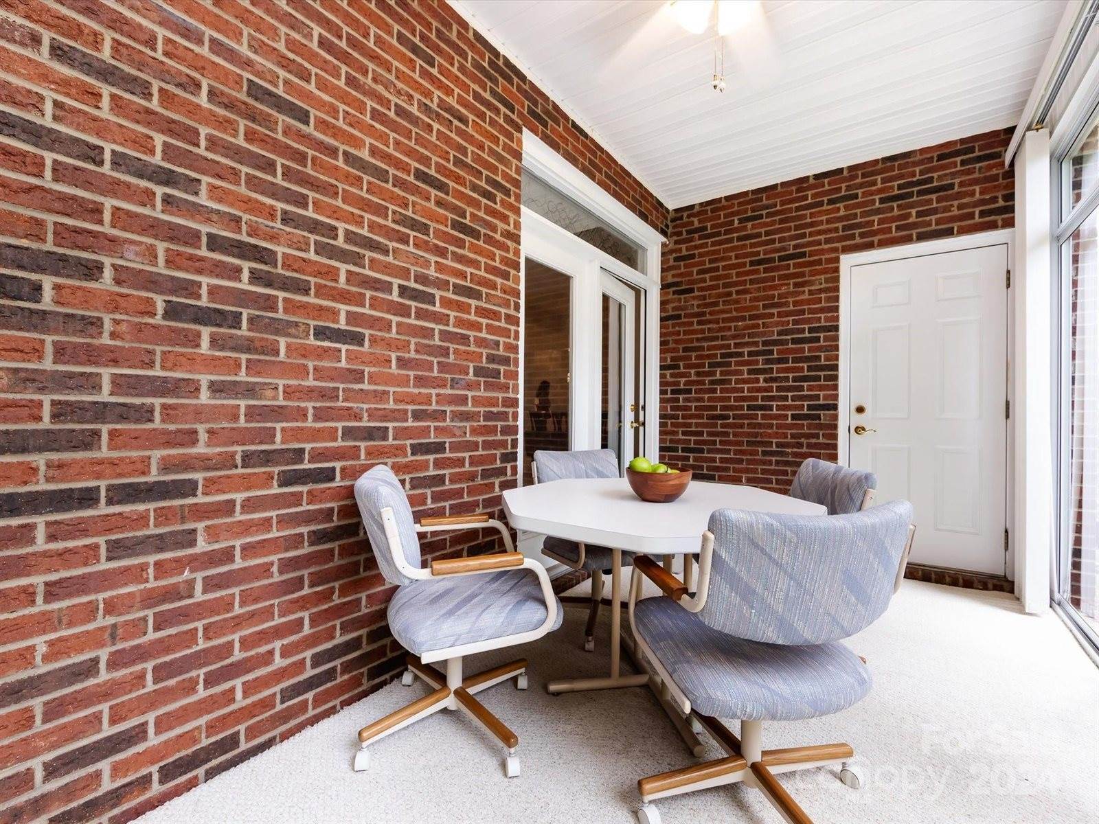 3754 Oak View Court, Matthews, NC 28105