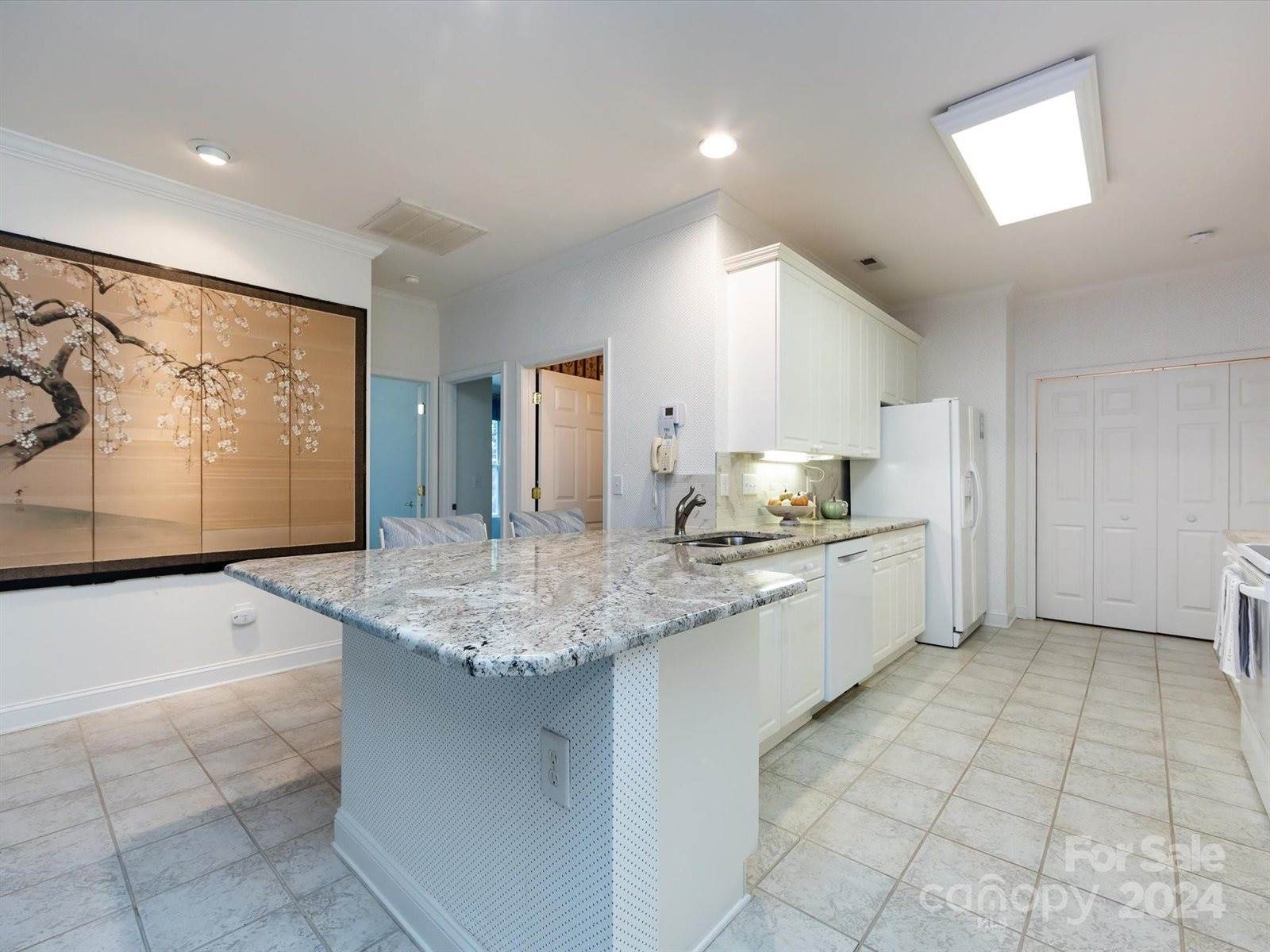 3754 Oak View Court, Matthews, NC 28105