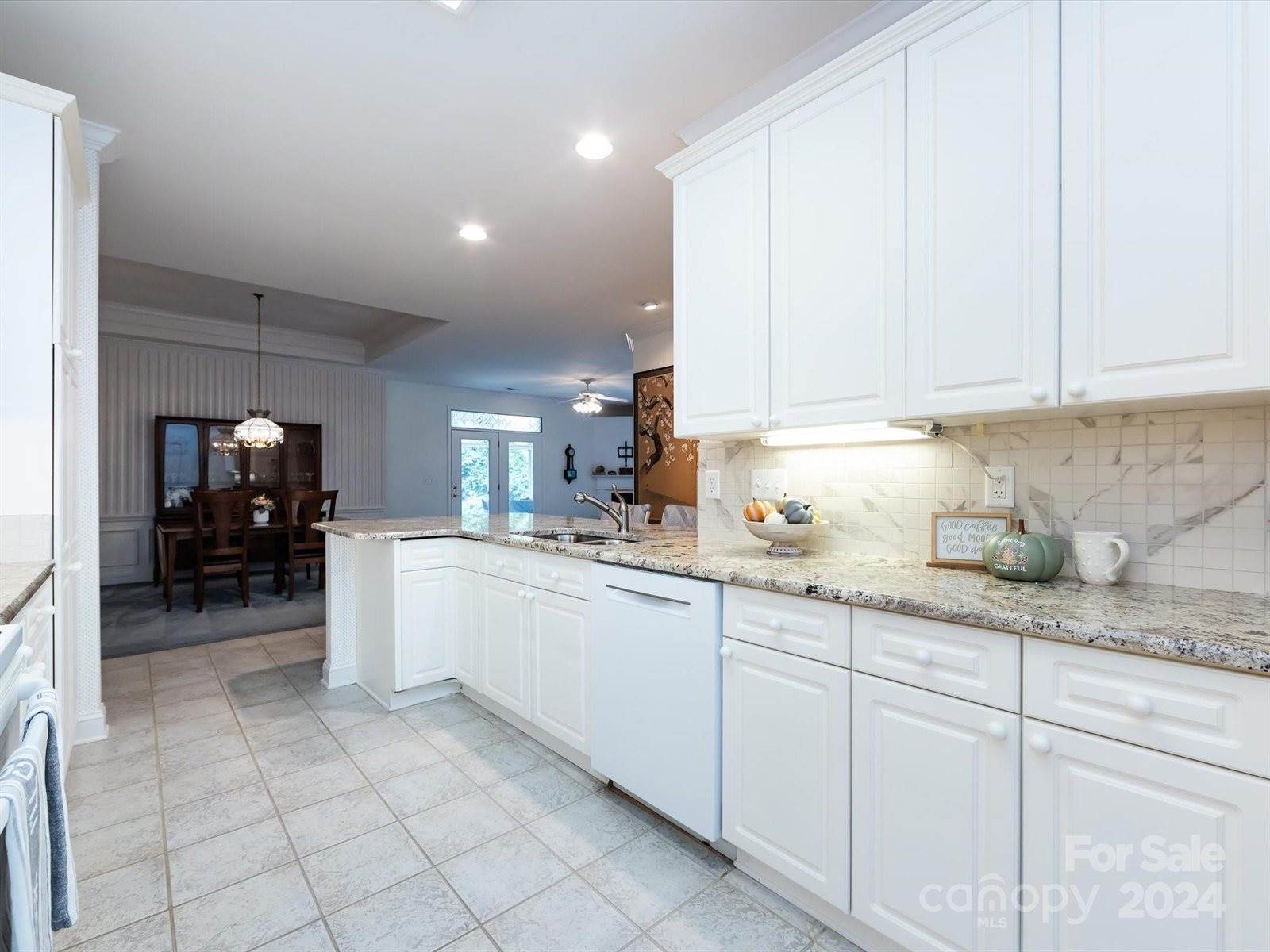 3754 Oak View Court, Matthews, NC 28105