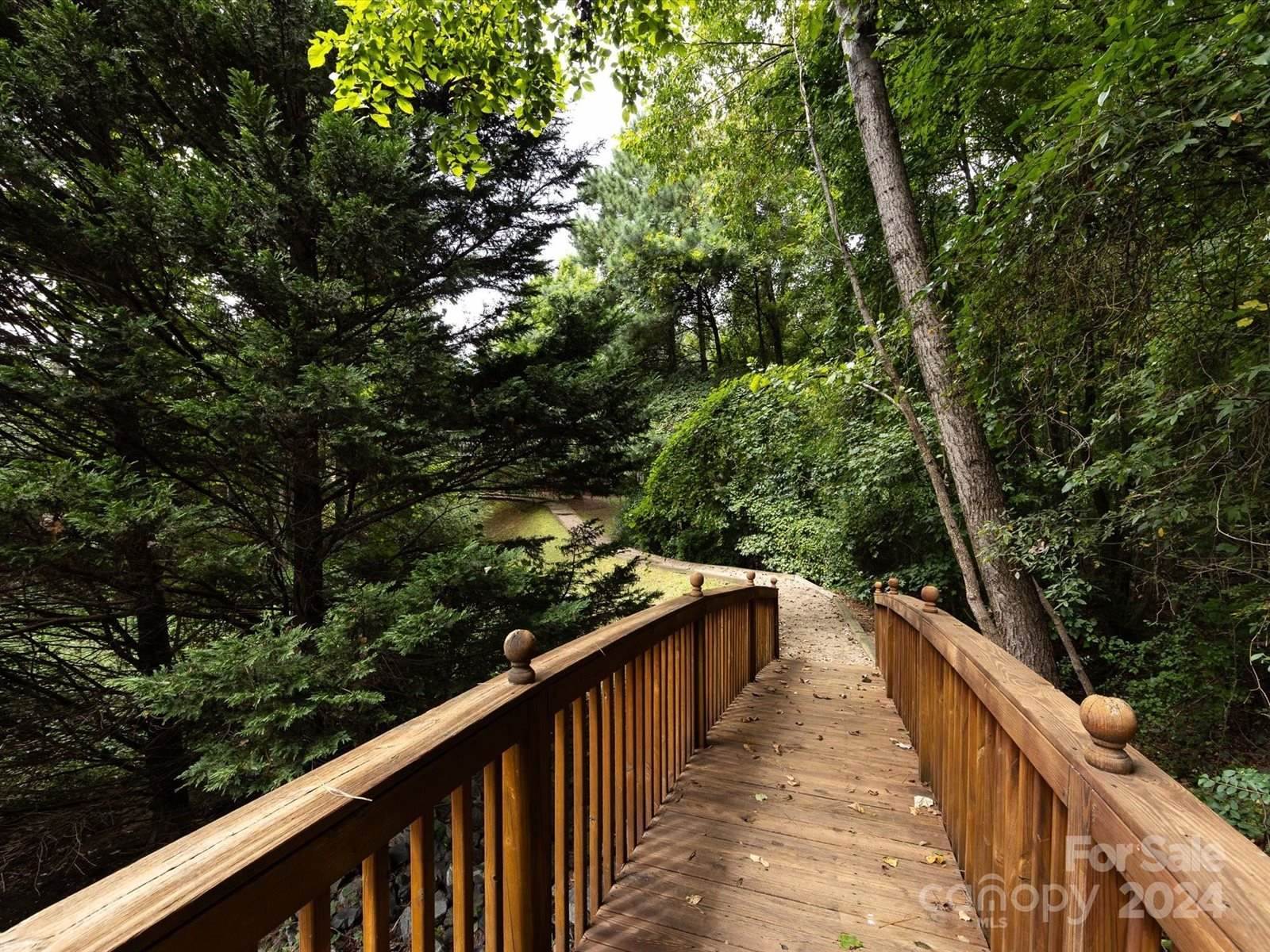 3754 Oak View Court, Matthews, NC 28105