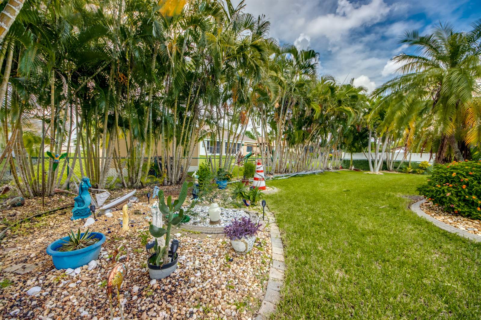 2566 SW 27th Ave, Cape Coral, FL 33914