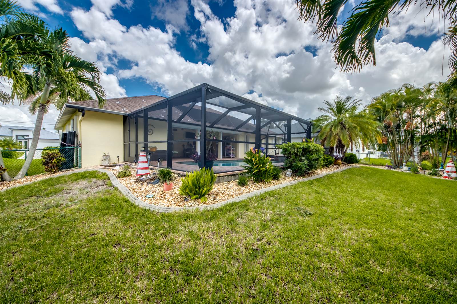 2566 SW 27th Ave, Cape Coral, FL 33914