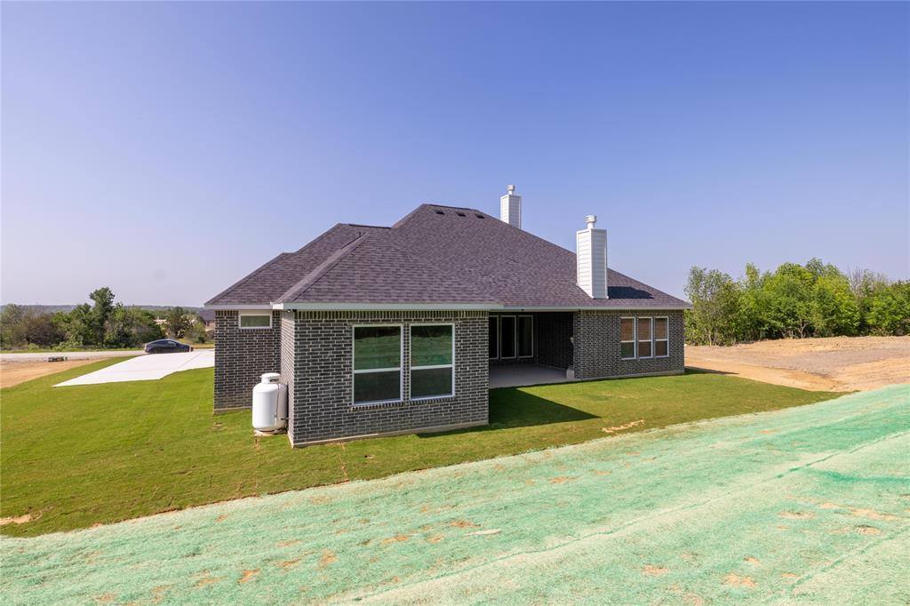 104 Oak Meadow Lane, Weatherford, TX 76085