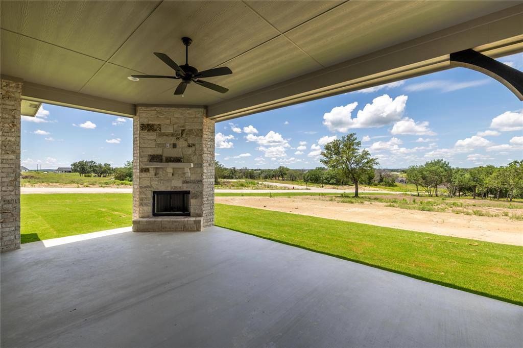 721 Burr Oak Lane, Weatherford, TX 76085