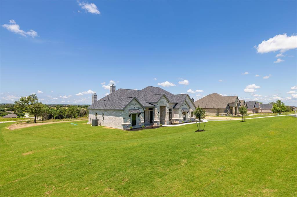 721 Burr Oak Lane, Weatherford, TX 76085