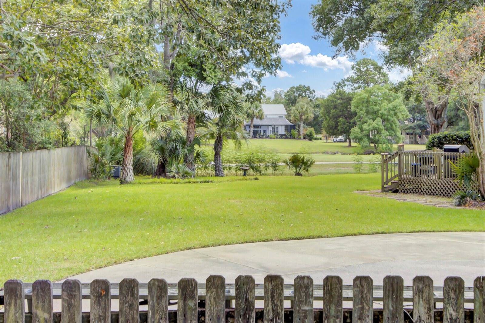 4 Garth Drive, Charleston, SC 29414