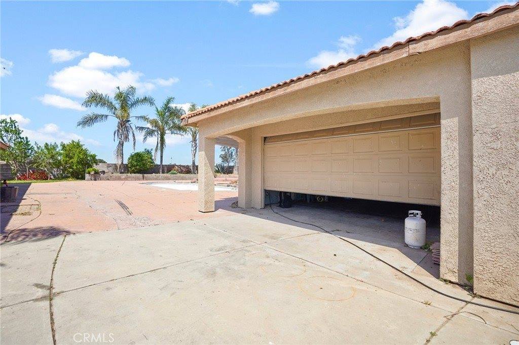 14498 Sunset Drive, Livingston, CA 95334