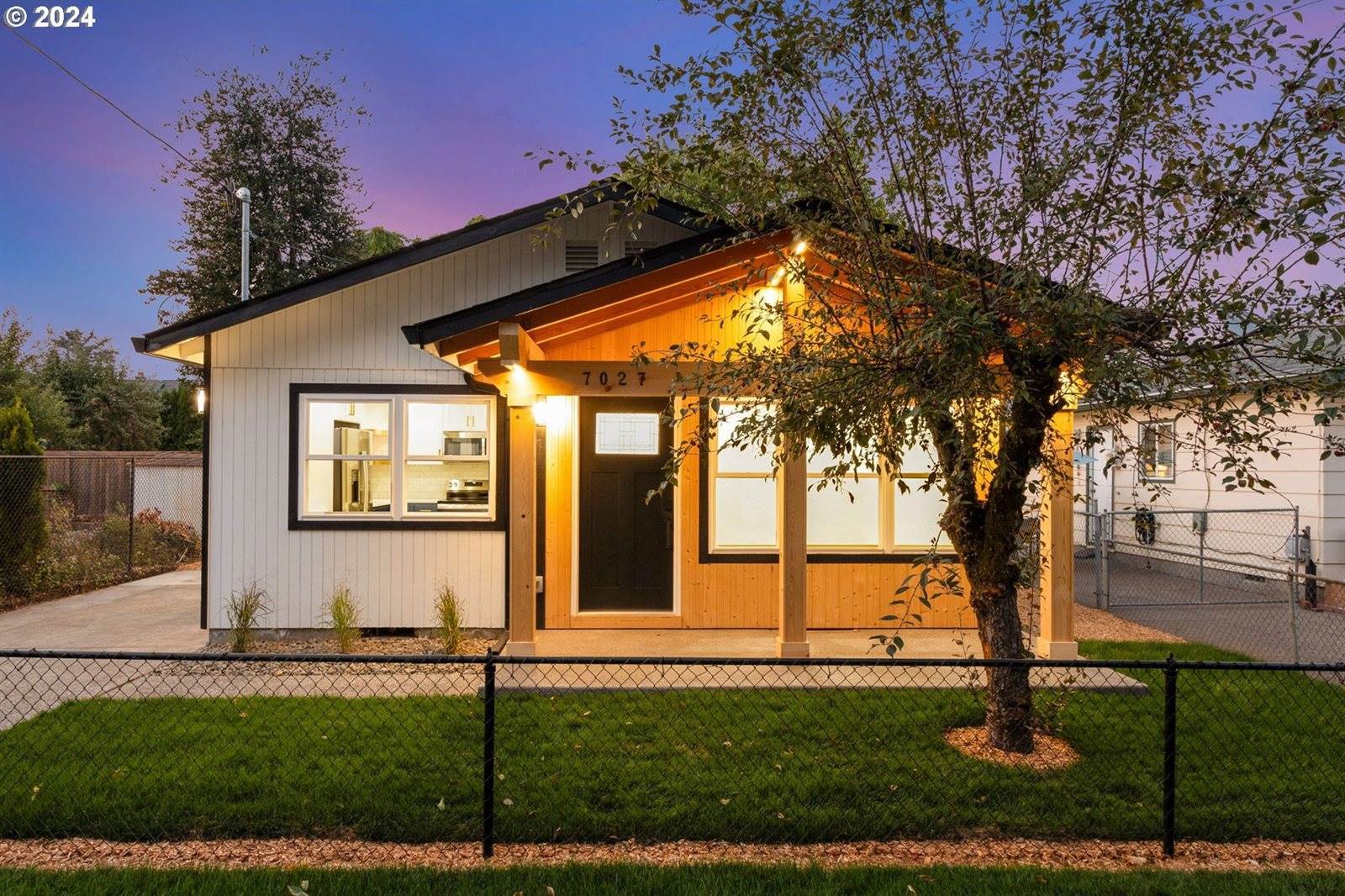 7027 SE Gladstone St, Portland, OR 97206