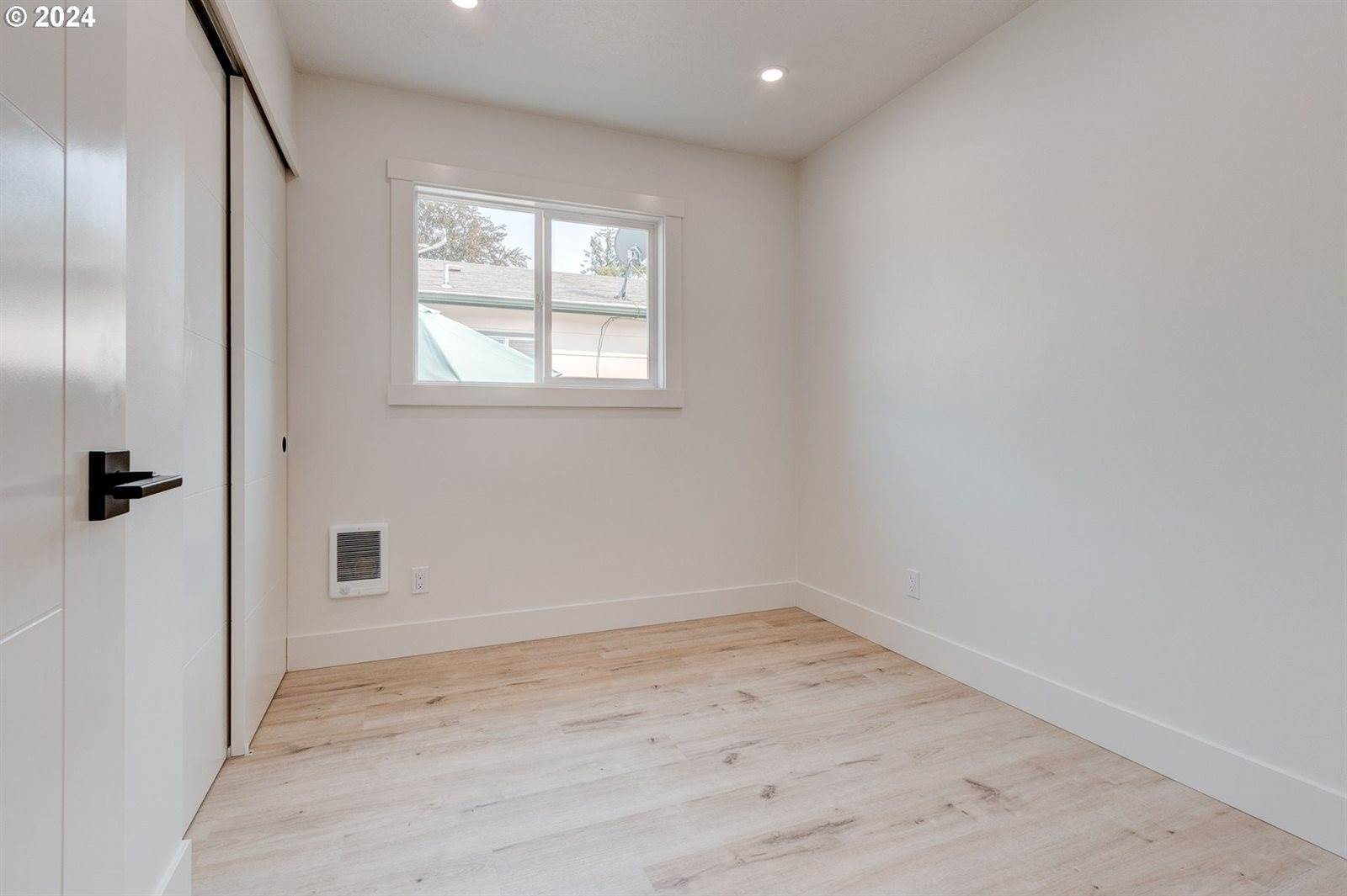 7027 SE Gladstone St, Portland, OR 97206