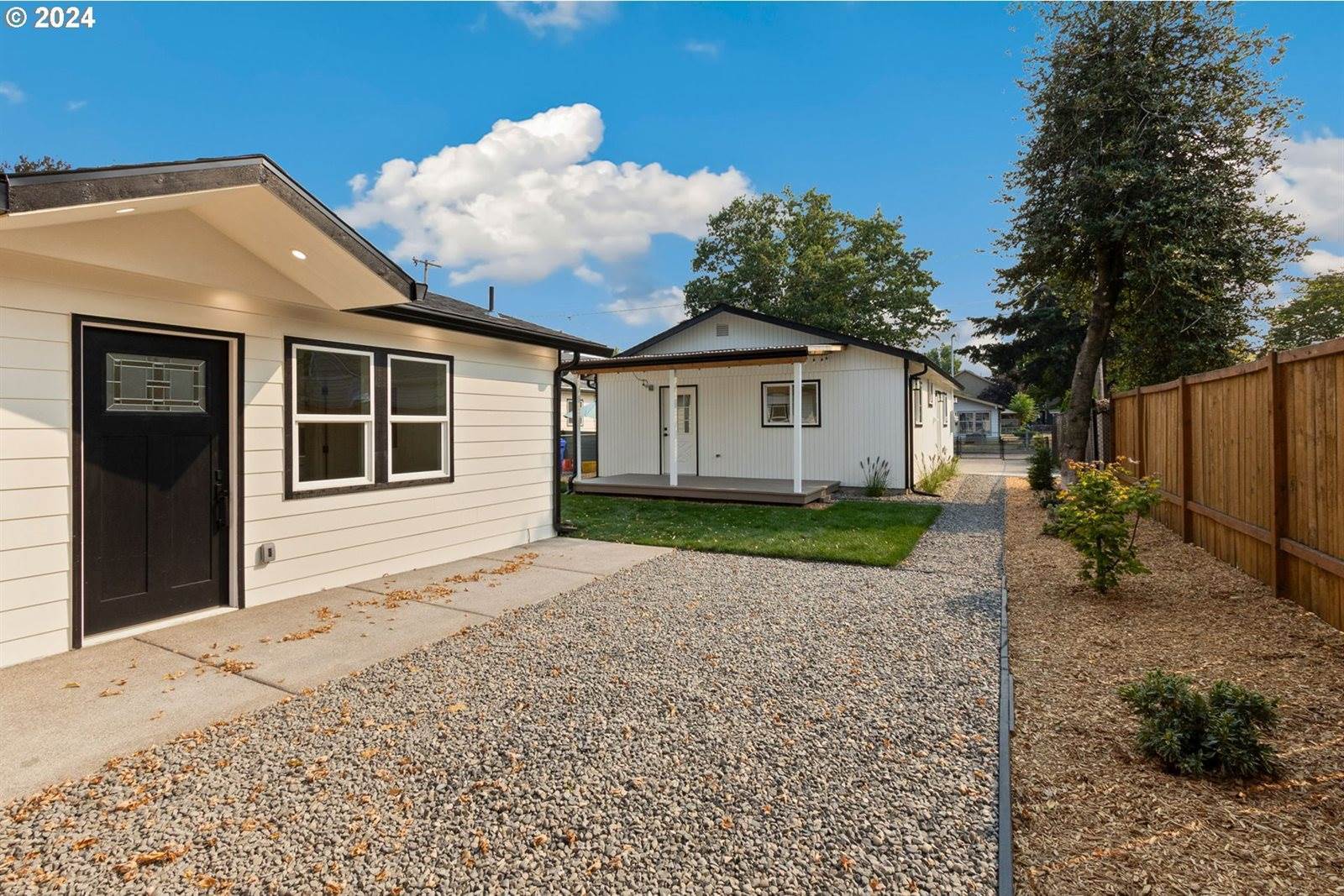 7027 SE Gladstone St, Portland, OR 97206