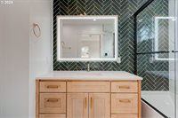 7027 SE Gladstone St, Portland, OR 97206