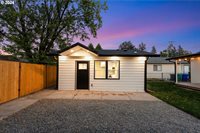 7027 SE Gladstone St, Portland, OR 97206