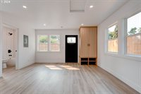 7027 SE Gladstone St, Portland, OR 97206